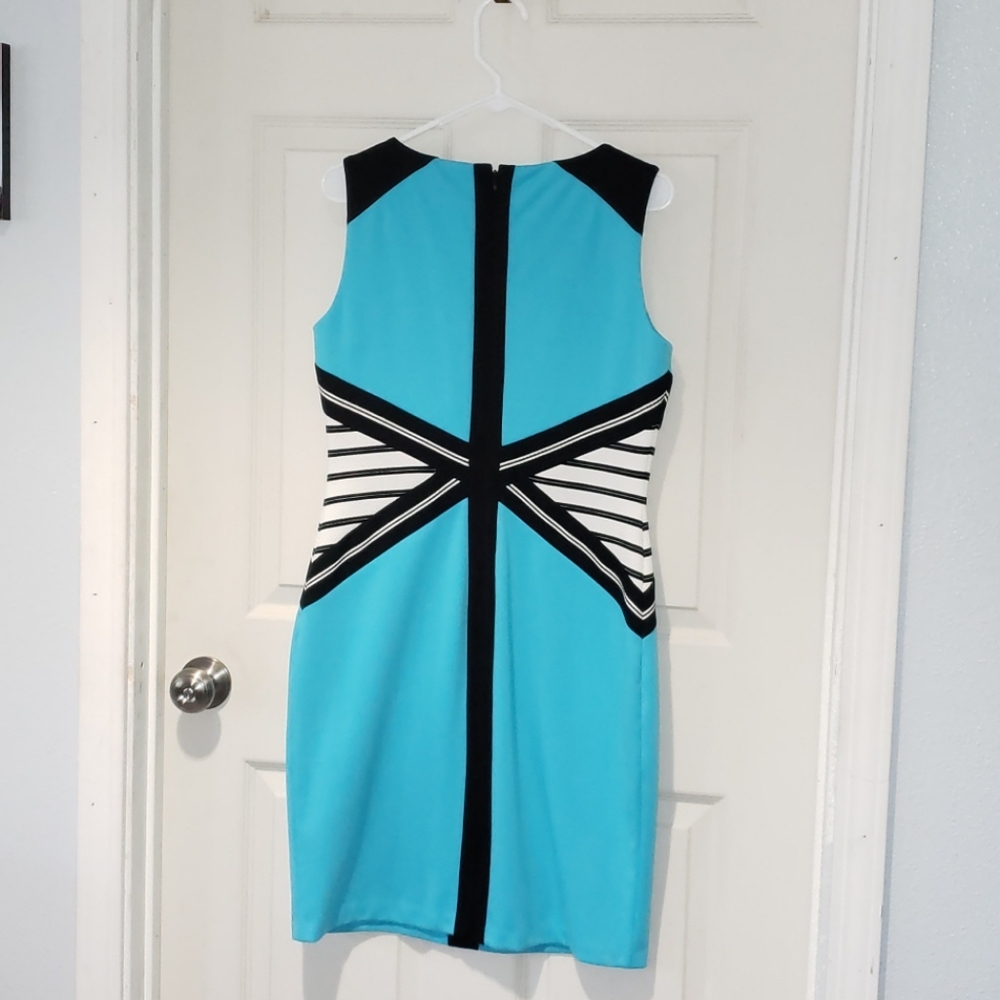 Dress - Picture 2 of 3